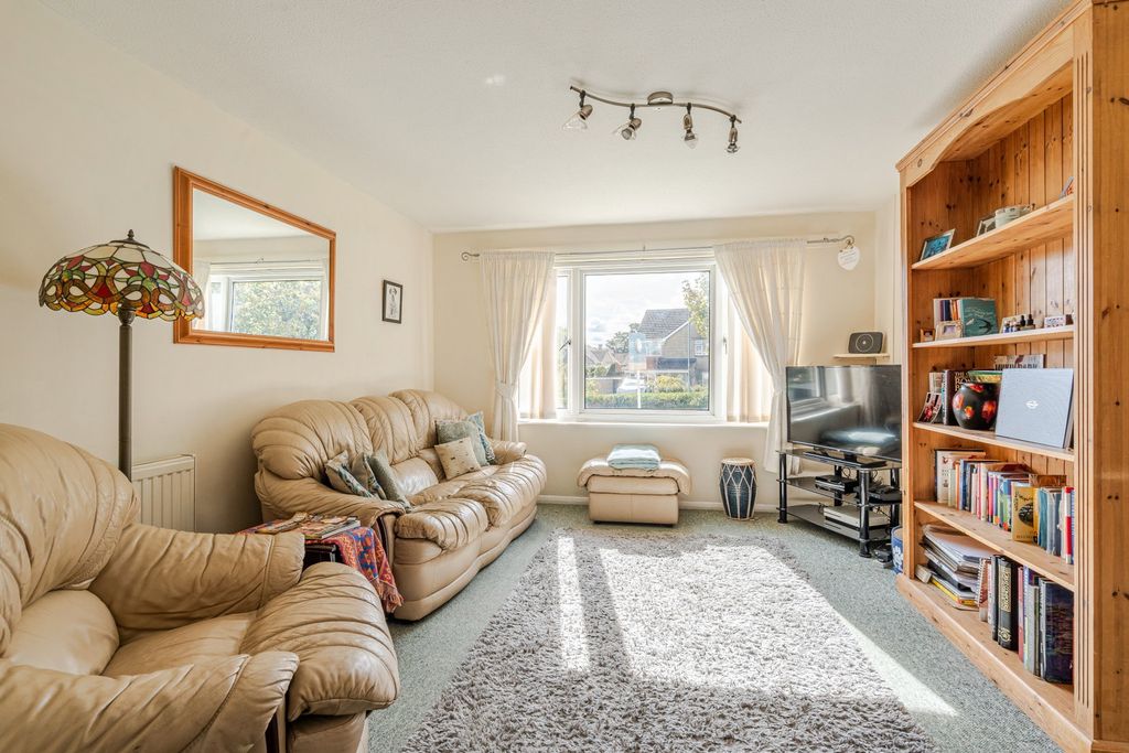 Property photo 3 of 10