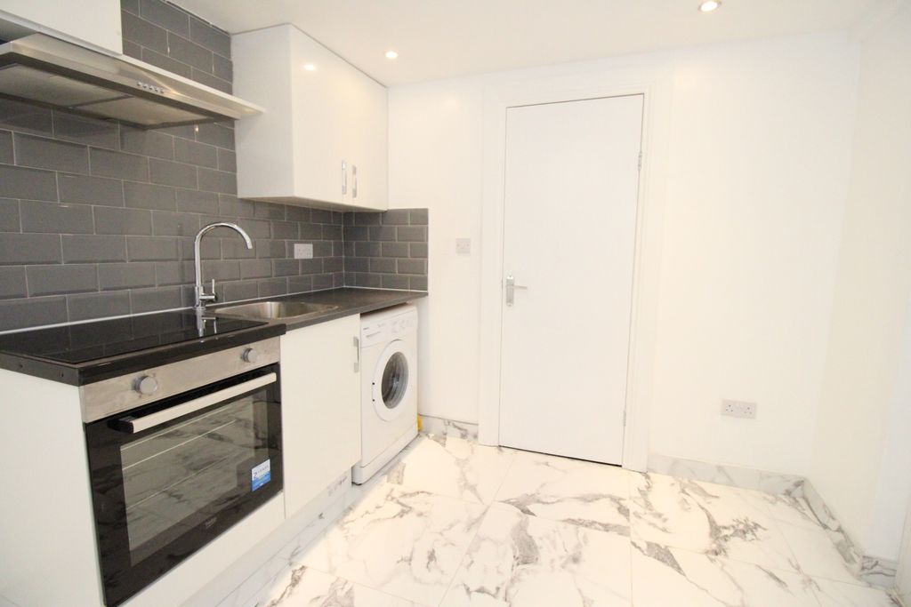 Property photo 1 of 4 Img_1083
