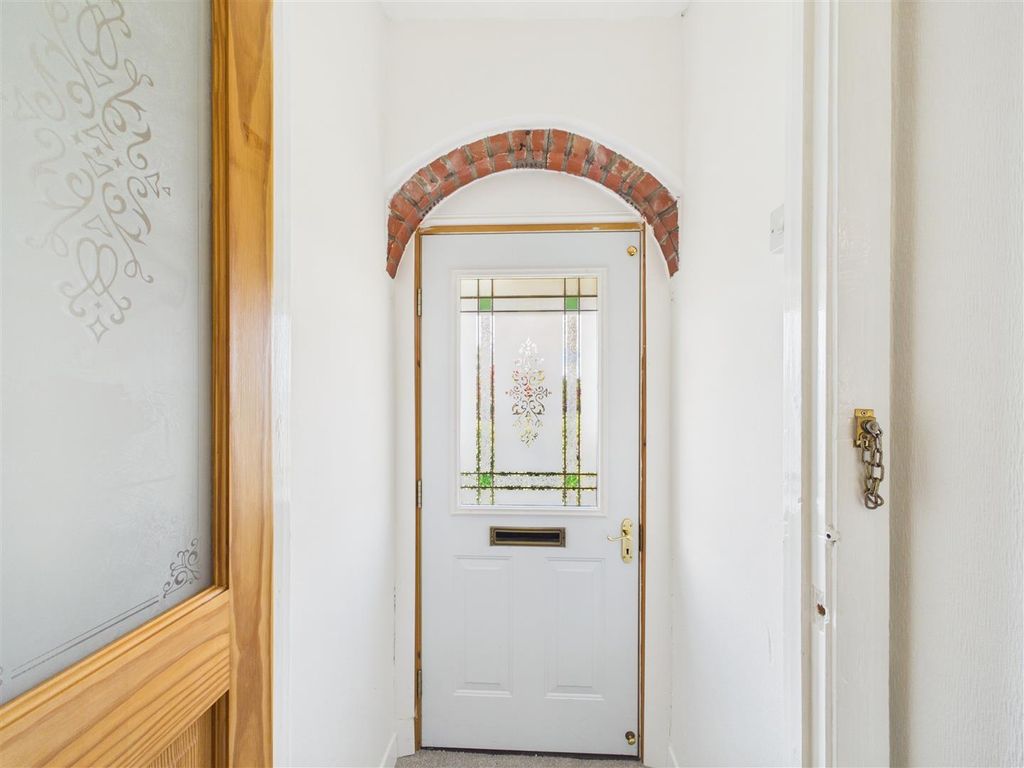 Property photo 2 of 24