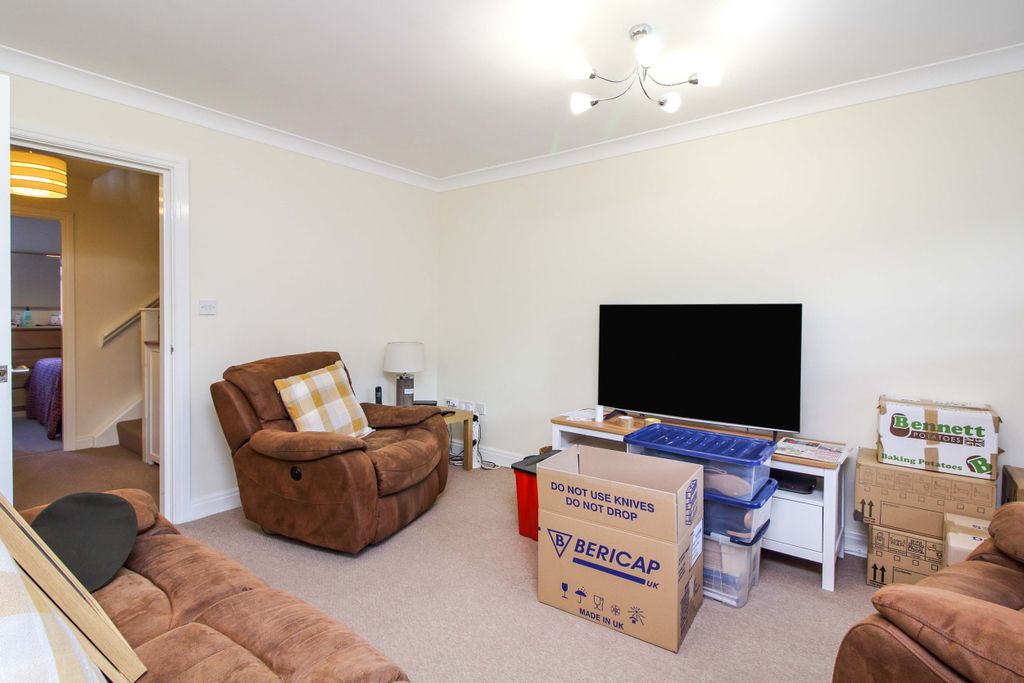 Property photo 3 of 10 Property Image