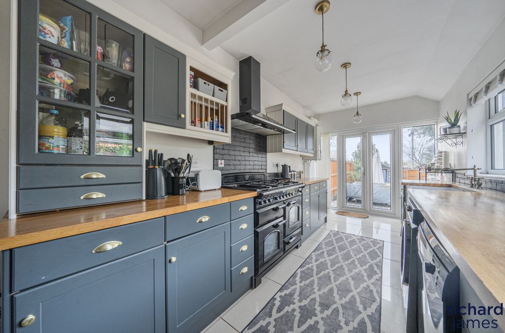 Property photo 3 of 23 17Dd3A463907401d88Ecf6Ad3227Bf5d