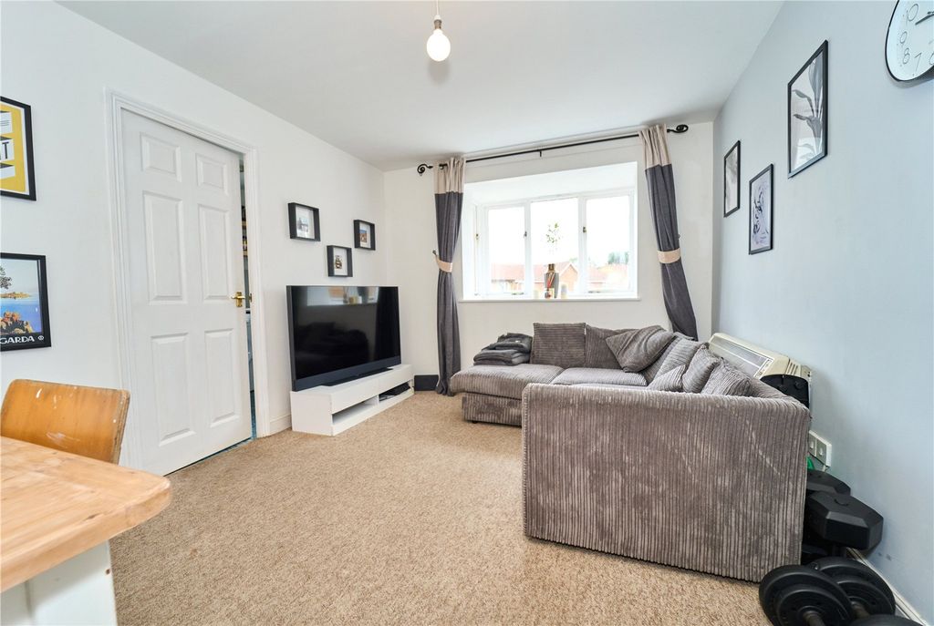 Property photo 3 of 13 Picture No. 14