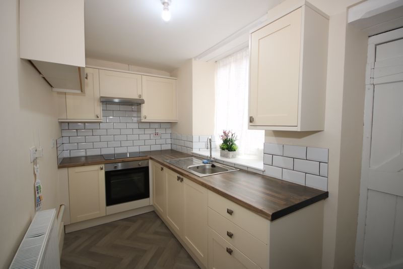 Property photo 2 of 12 Kitchen