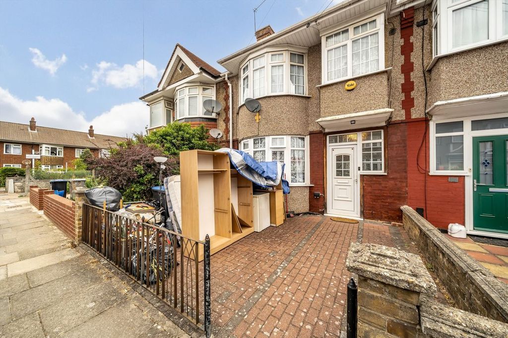 Property photo 1 of 9