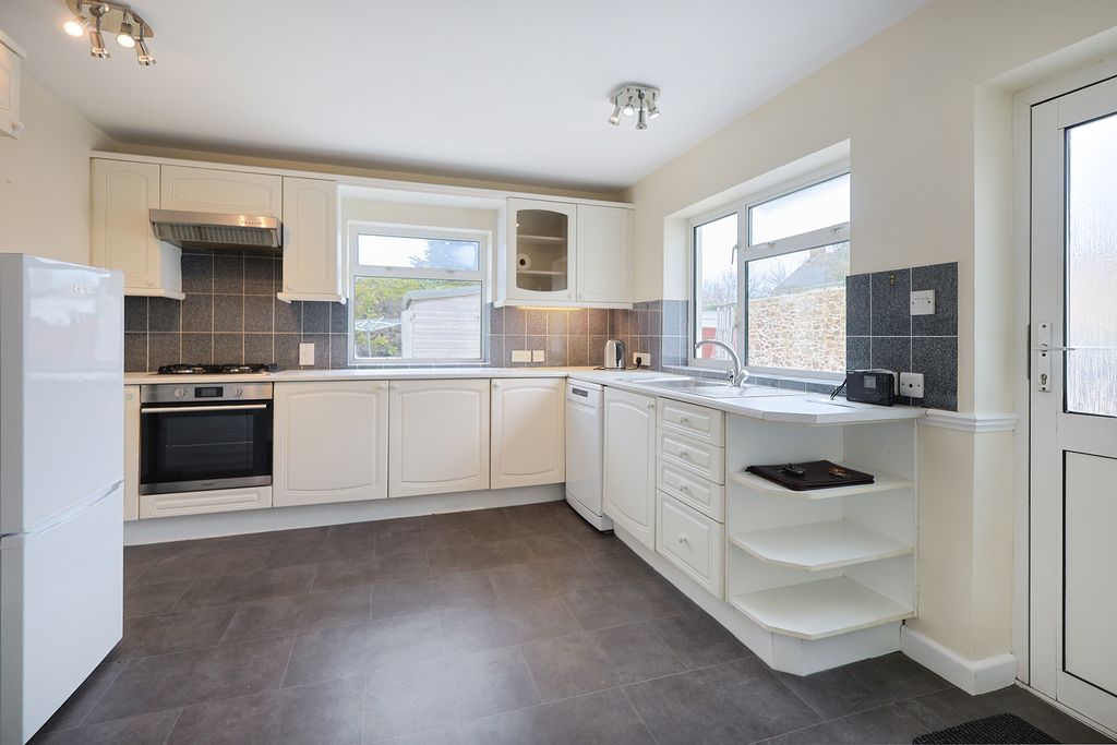 Property photo 2 of 21 Photo 1