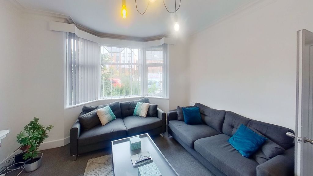 6 bed shared accommodation to rentLenton Boulevard, Nottingham, Nottinghamshire NG7 photo 5