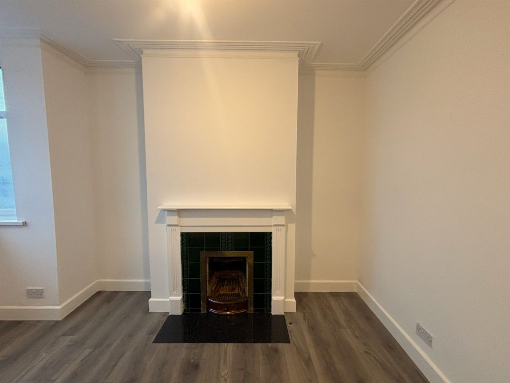 Property photo 3 of 25