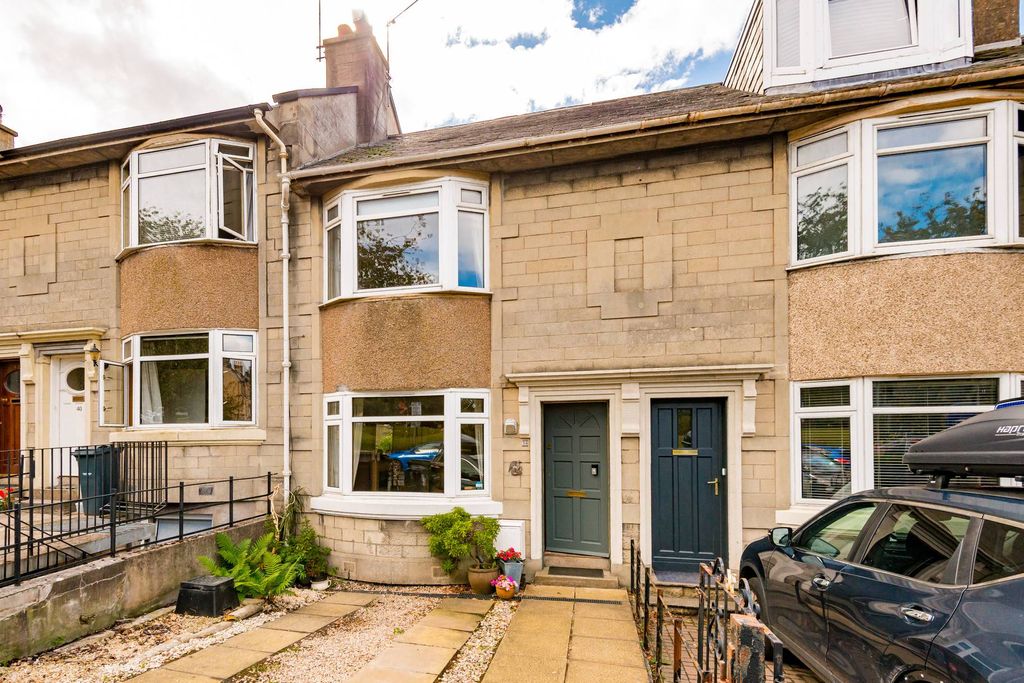 Property photo 1 of 34