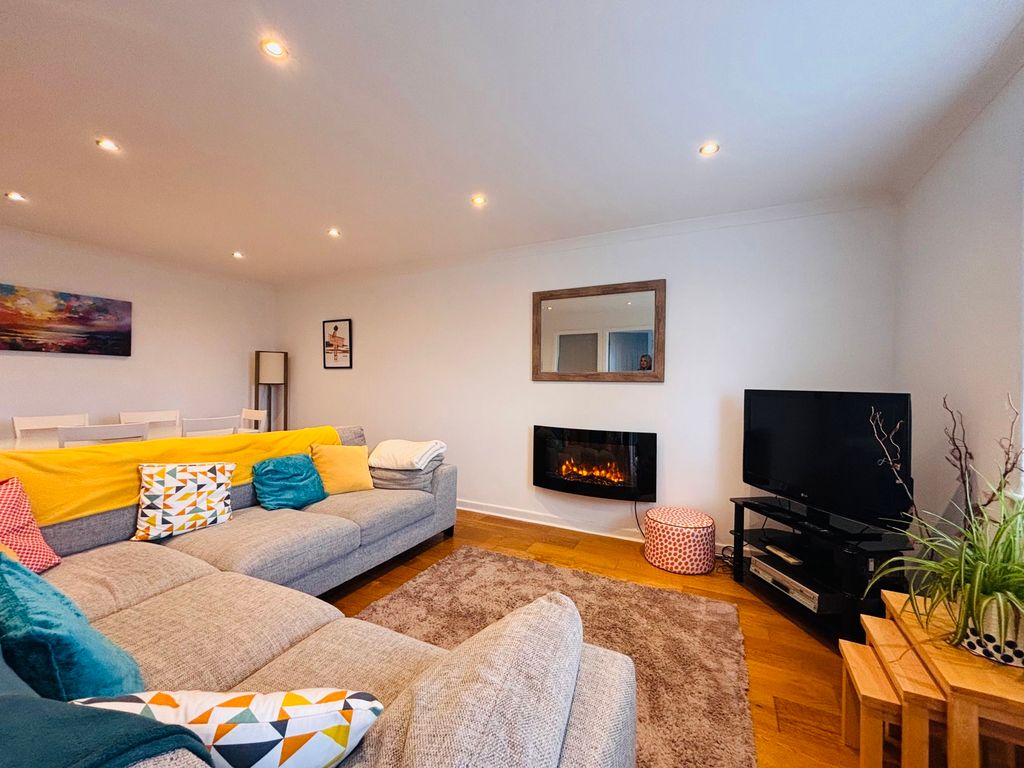 Additional image 5 of 2 bed cottage for salePentraeth LL75