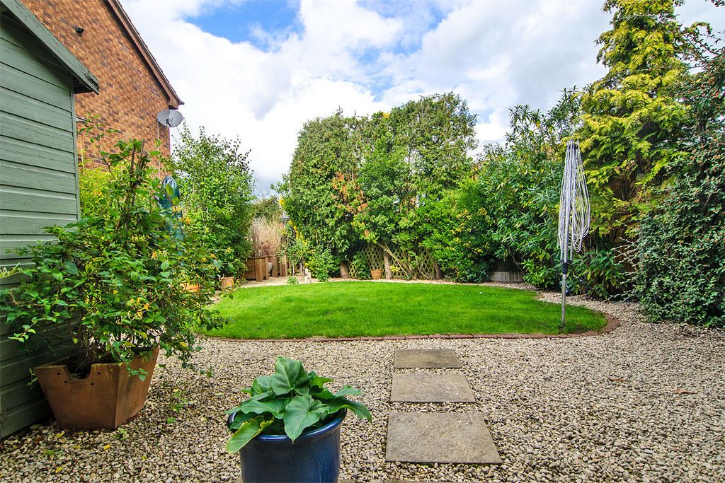 Property photo 2 of 15 Photo 11