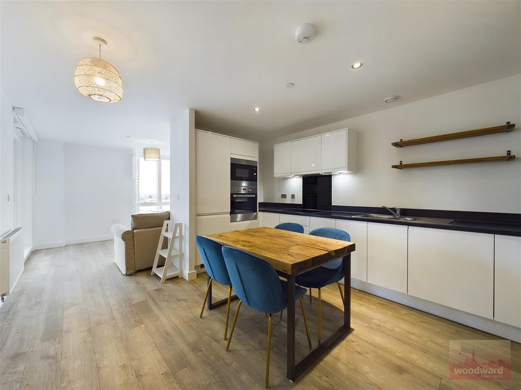 Property photo 2 of 14 Cam01320G0-Pr0043-Still004.Jpg