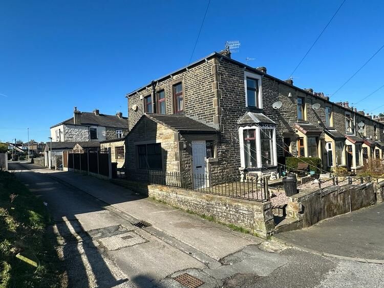 Property photo 1 of 1 3 Bed End Terrace To Rent Rosehill Road, Burnley Bb11