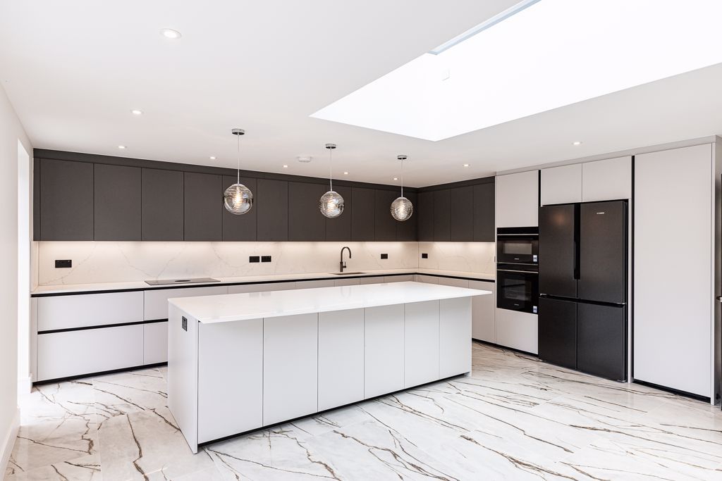 Property photo 2 of 83 Photo 80