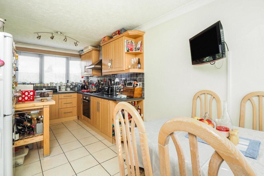 Property photo 3 of 7