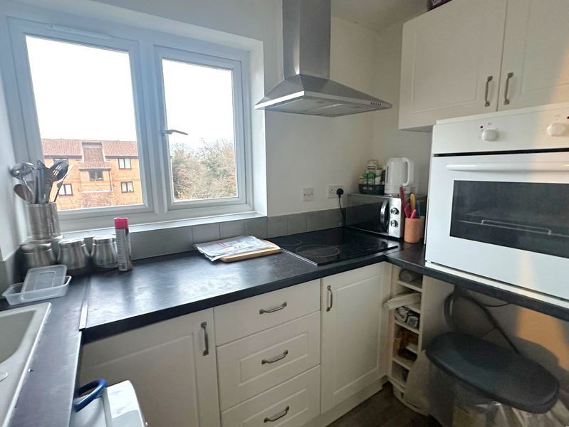 Property photo 2 of 5 Kitchen