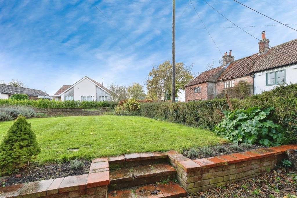 Property photo 3 of 16