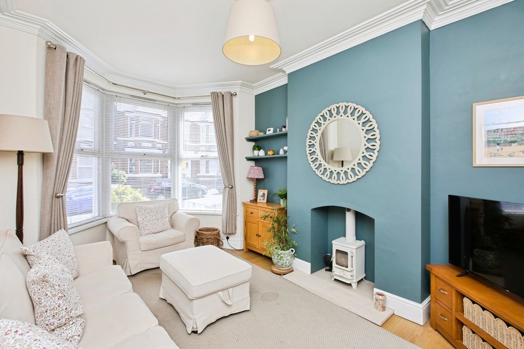 Property photo 2 of 18 Pbox-Img.Jpg