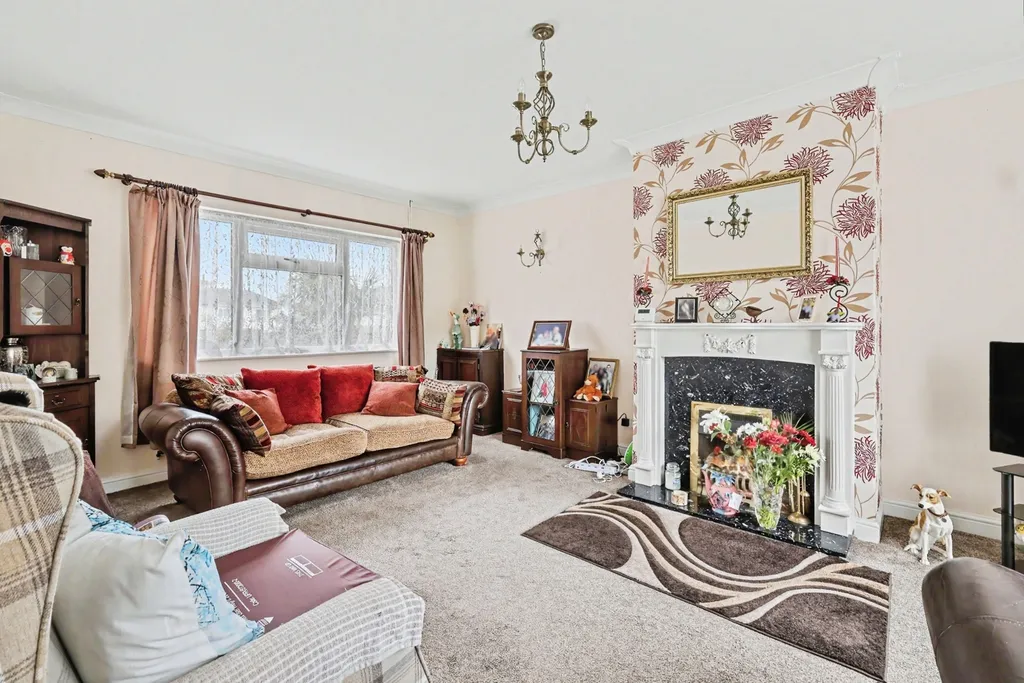 House in Northampton, West Northamptonshire - View 6