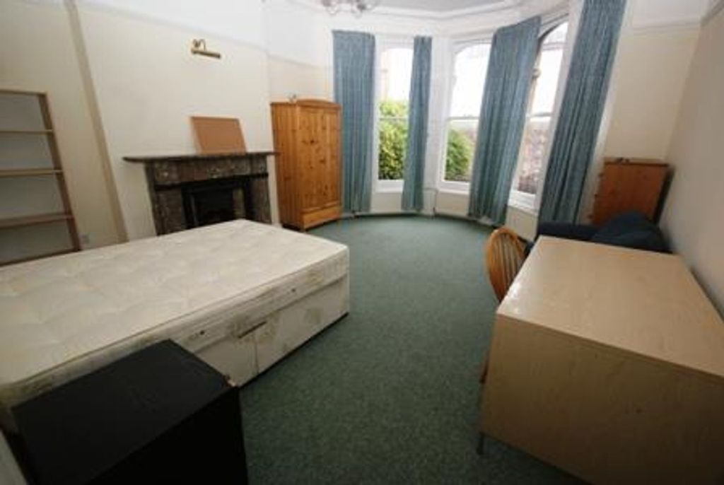 Property photo 3 of 10 2 Woodfield Road, Upper (2).Jpg