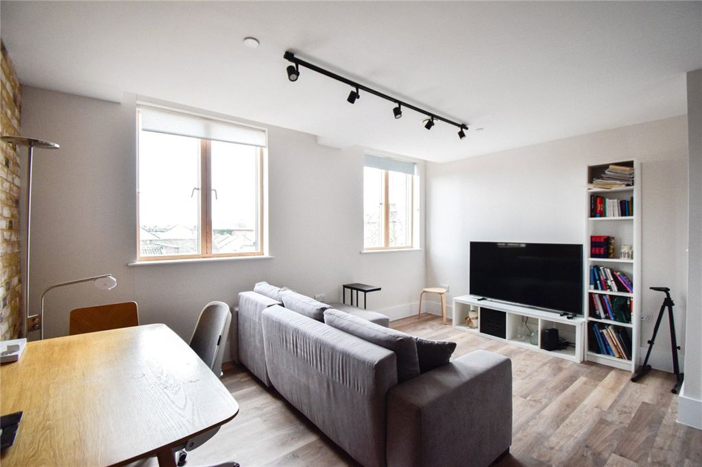 Property photo 2 of 7 Picture No. 05