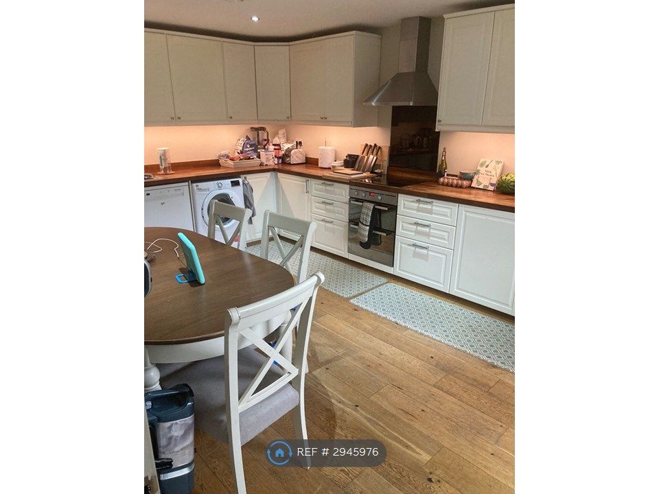 Property photo 3 of 13 Kitchen/Diner