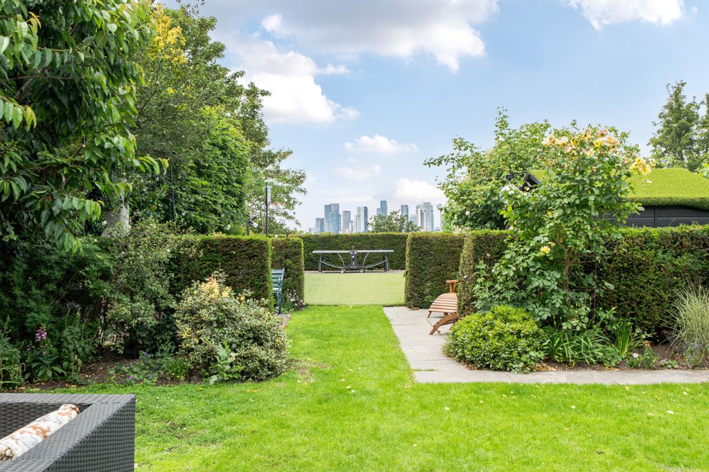 Property photo 3 of 39 1480937-9-6A3420c...
