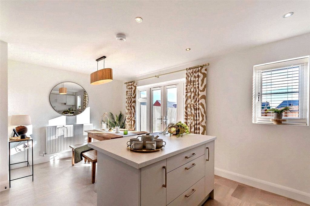 Property photo 3 of 16 Picture No. 33