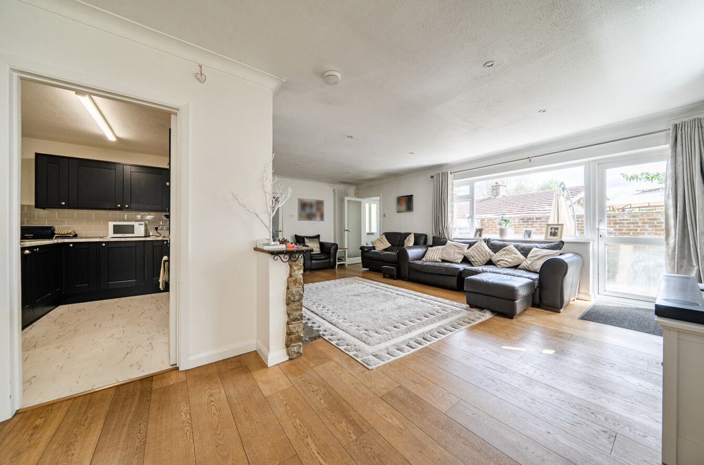 Property photo 2 of 32 1468857-14-6A22F9...