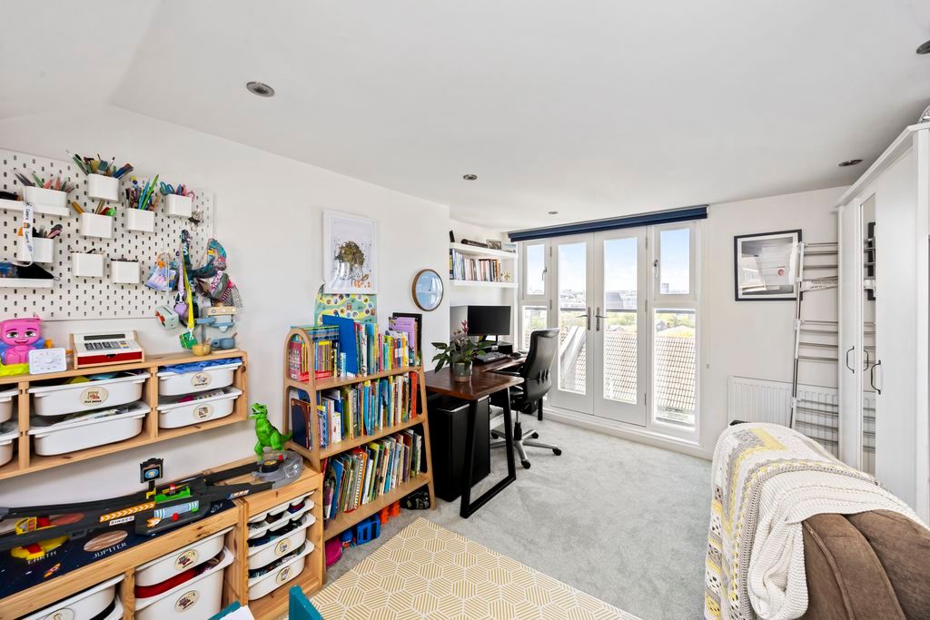 Property photo 3 of 15 Photo 18