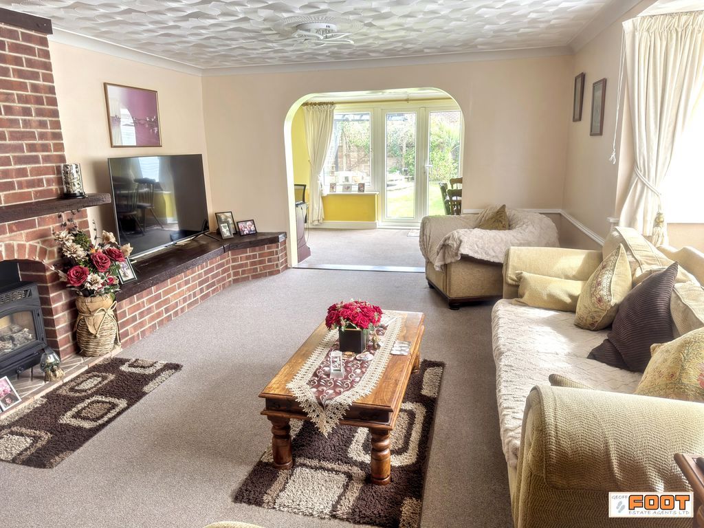 Property photo 2 of 18 Photo 16