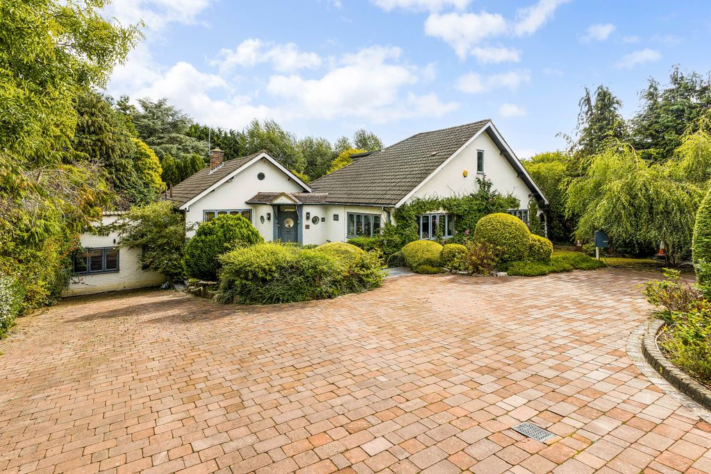 Property photo 1 of 24
