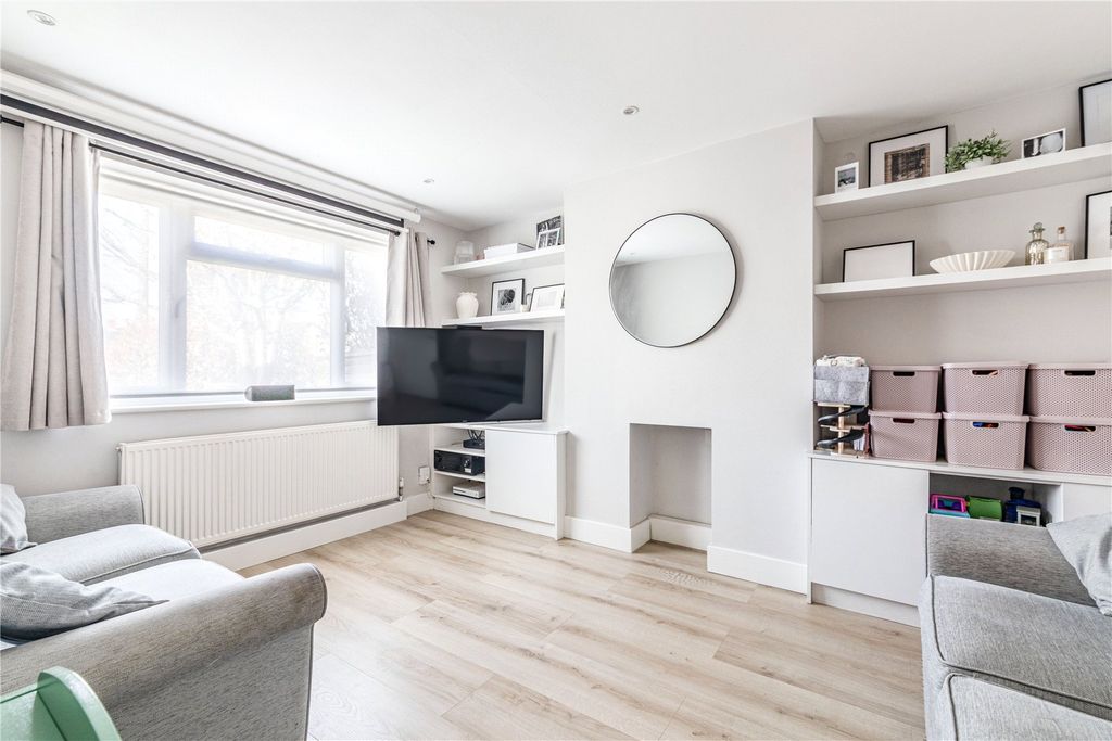 Property photo 2 of 25 Picture No. 10