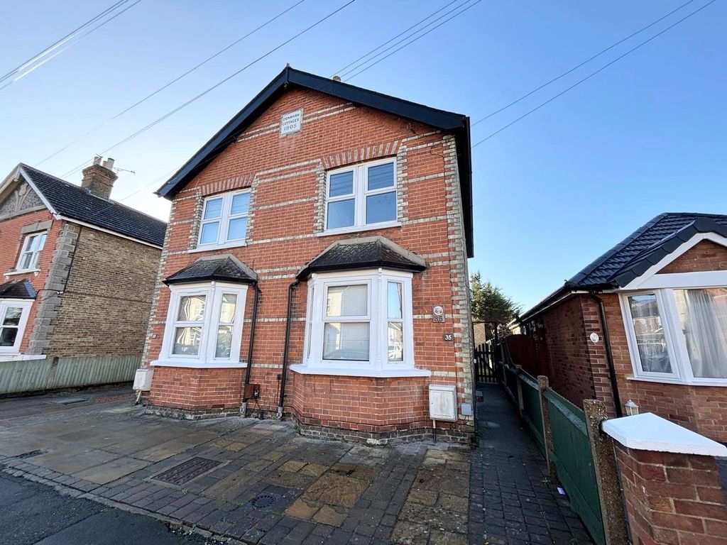 Property photo 1 of 9