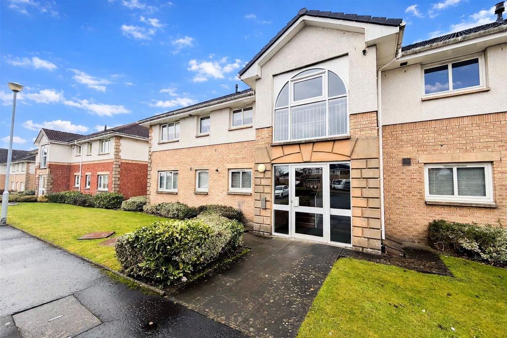 Property photo 1 of 22 External