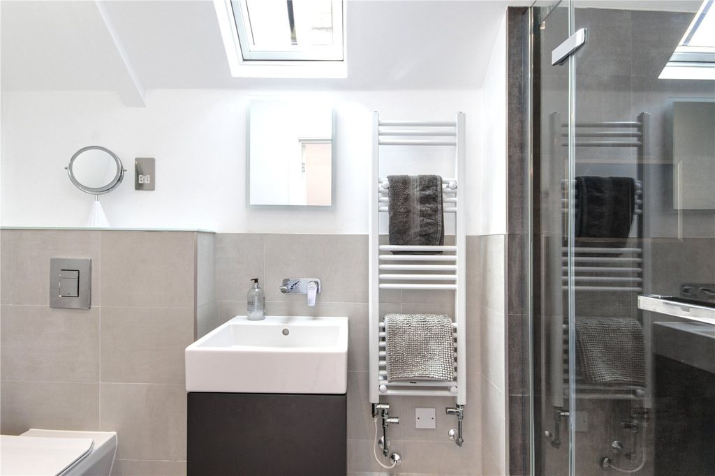 Additional image 16 of 5 bed terraced house for saleHigh Street, Oxted, Surrey RH8