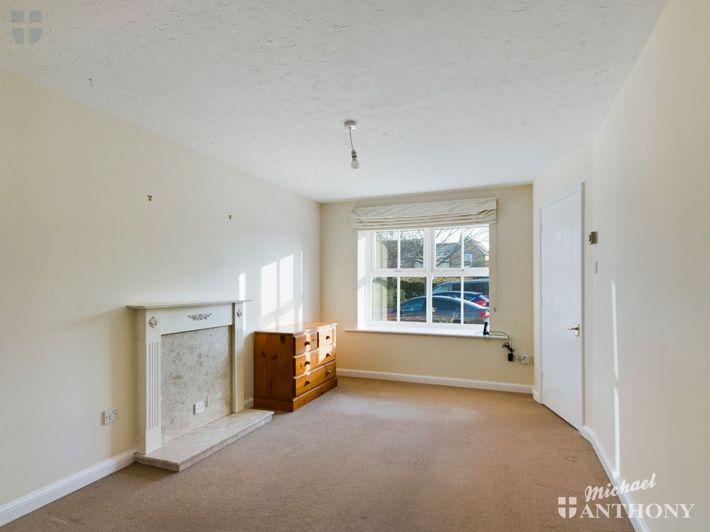Property photo 2 of 8 Cam01064G0-Pr0080-Still002