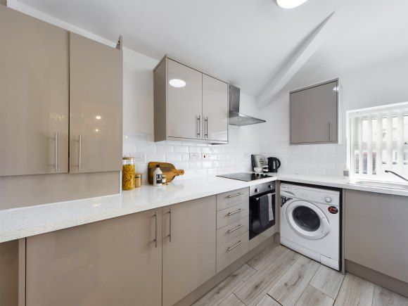 Property photo 2 of 5 8461610.Jpg