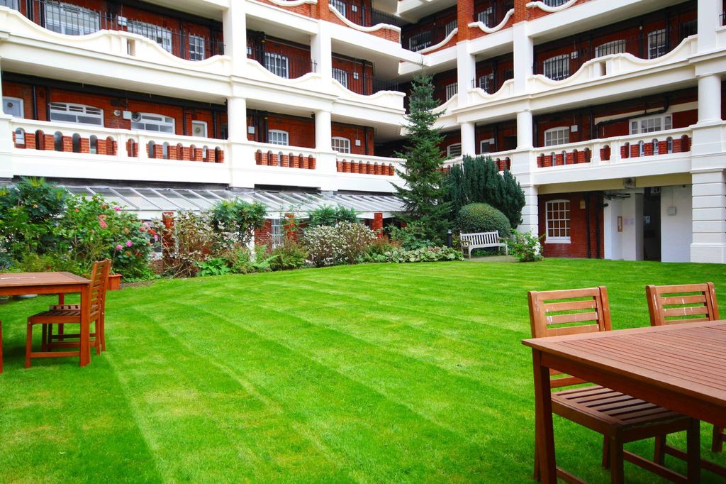 Property photo 2 of 9 Picture No. 05