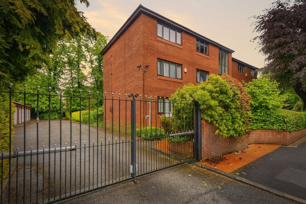 Property photo 1 of 18 Pbox-Img.Jpg