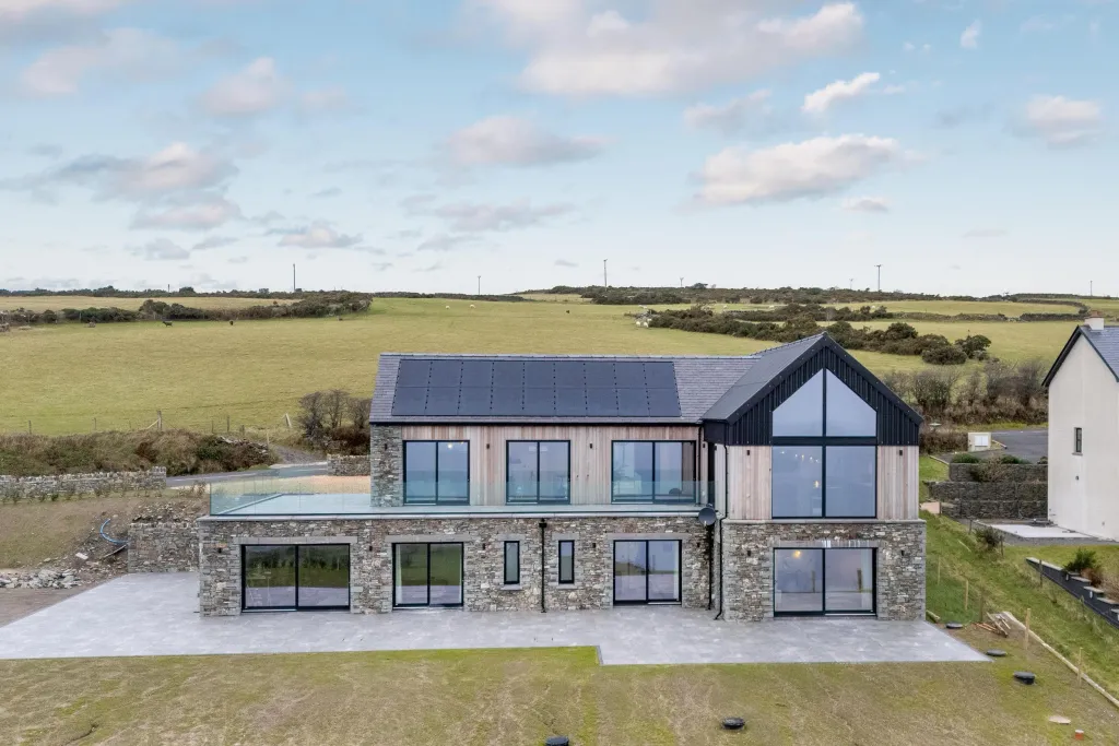 Property photo 2 of 55