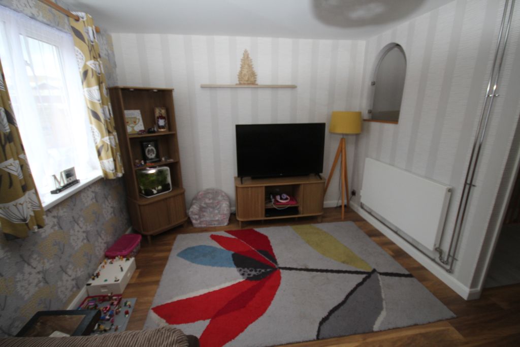 Property photo 2 of 18