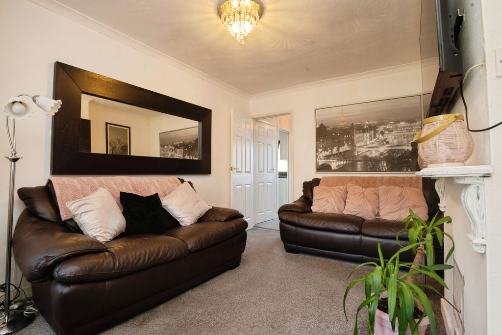 Property photo 2 of 15