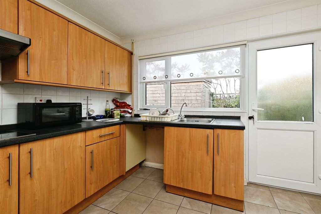 Property photo 3 of 13