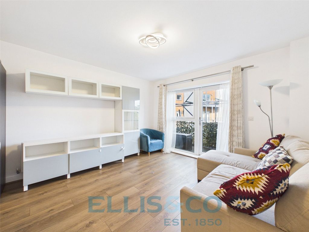 Property photo 3 of 12 Picture No. 04