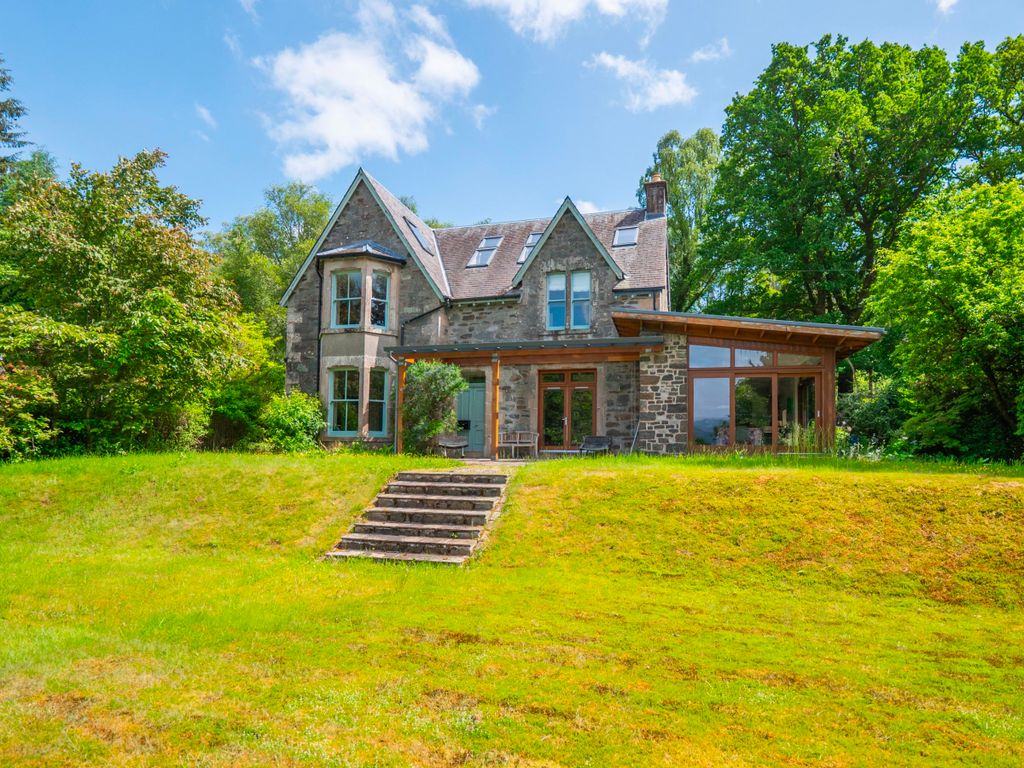 Property photo 1 of 63