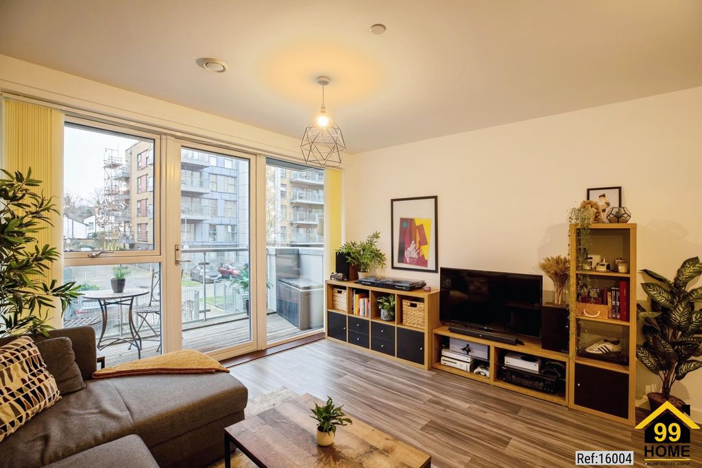 Property photo 2 of 20 Photo 1