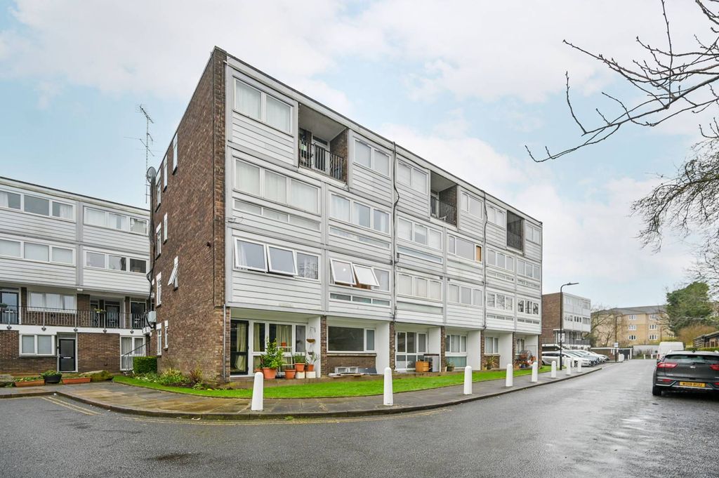 Property photo 2 of 9