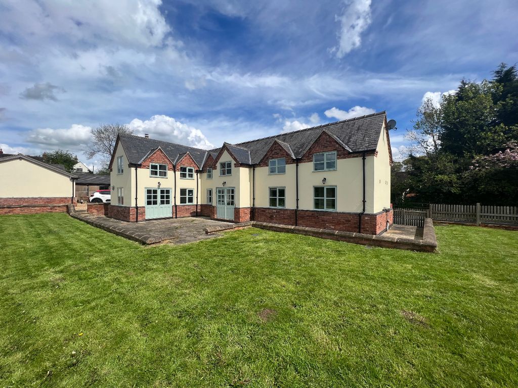 Property photo 1 of 17 2382123