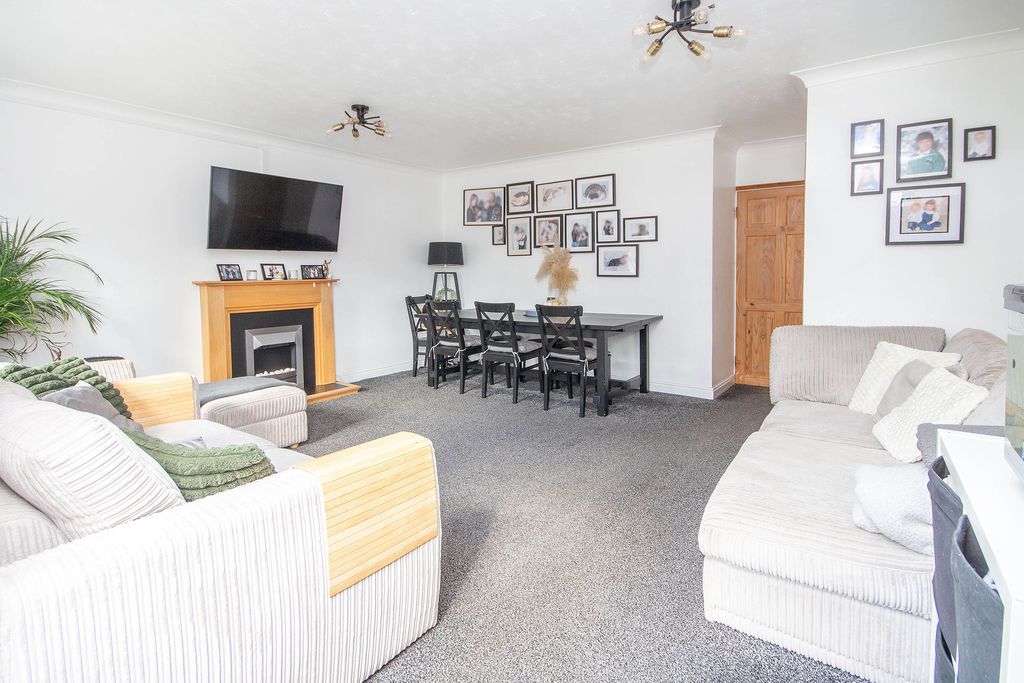 Property photo 2 of 14 Lounge-Diner