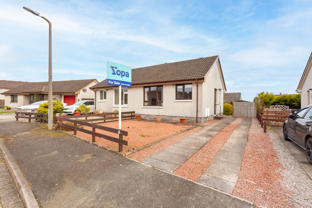 Property photo 1 of 17 External - Front